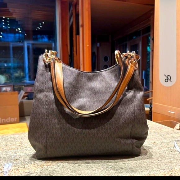 🎁 New Michael Kors FultonSignature Leather Tan/ Cream 🥰 EXCELLENT GIFT - Picture 2 of 16